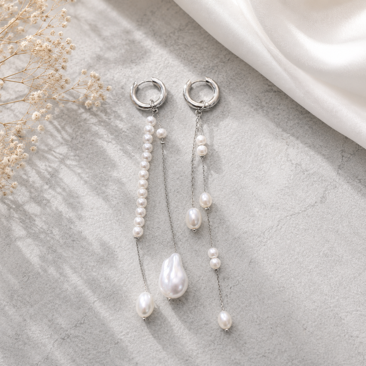 Huggies Long Pearl chain