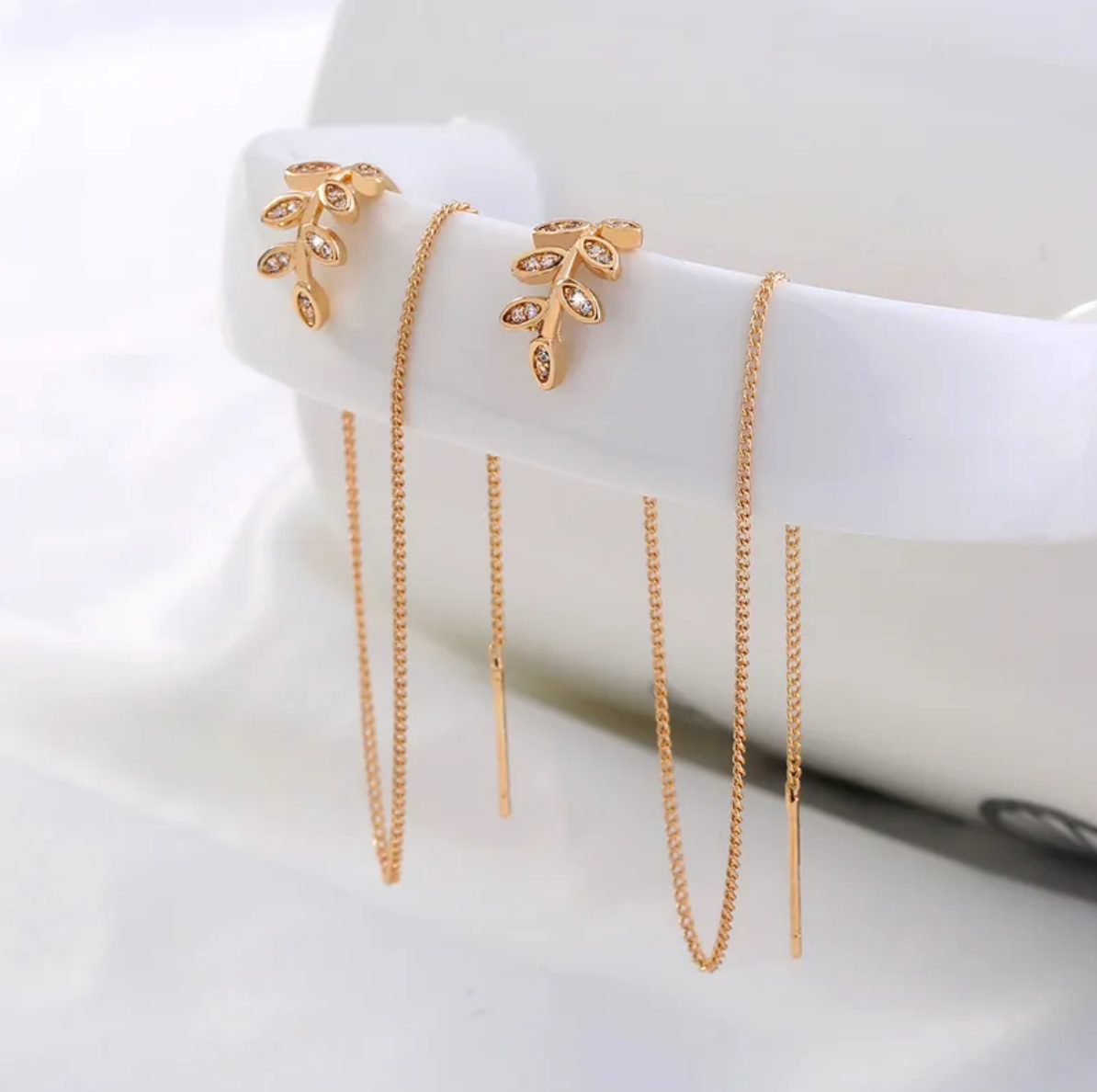 Earcuff con cadena Grecia