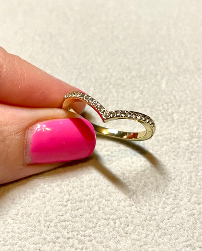 Anillo V Dorado, Plata o Rose Gold