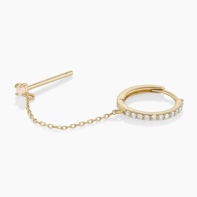 Stud de madre perla con huggie dorado
