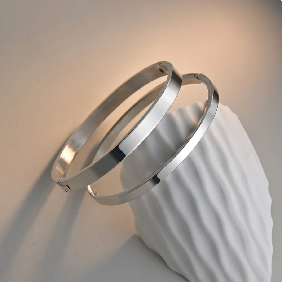 Pulsera Solida Dorada o Plateada